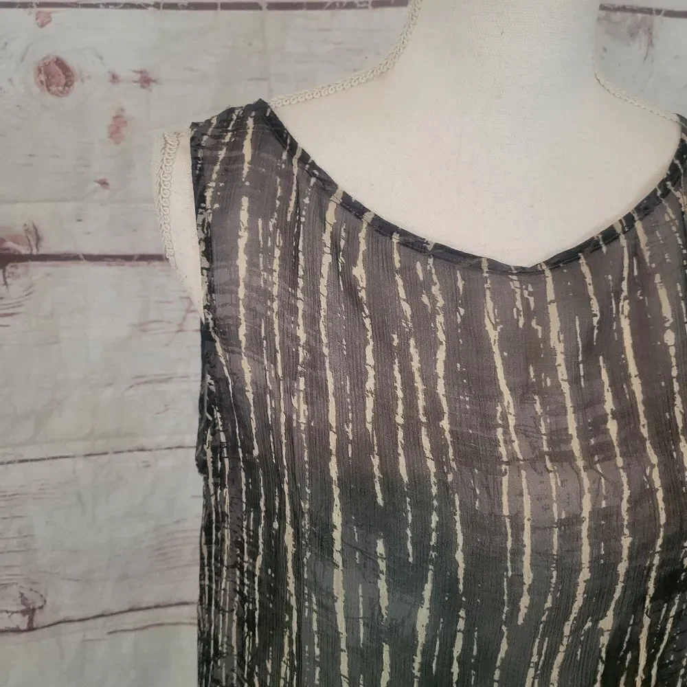 Eileen Fisher Streaky Plaid Printed Silk Crinkle Shell‎ Size Medium NWT